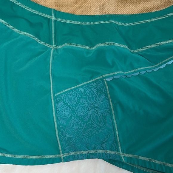 Athleta shorts - Picture 7 of 9